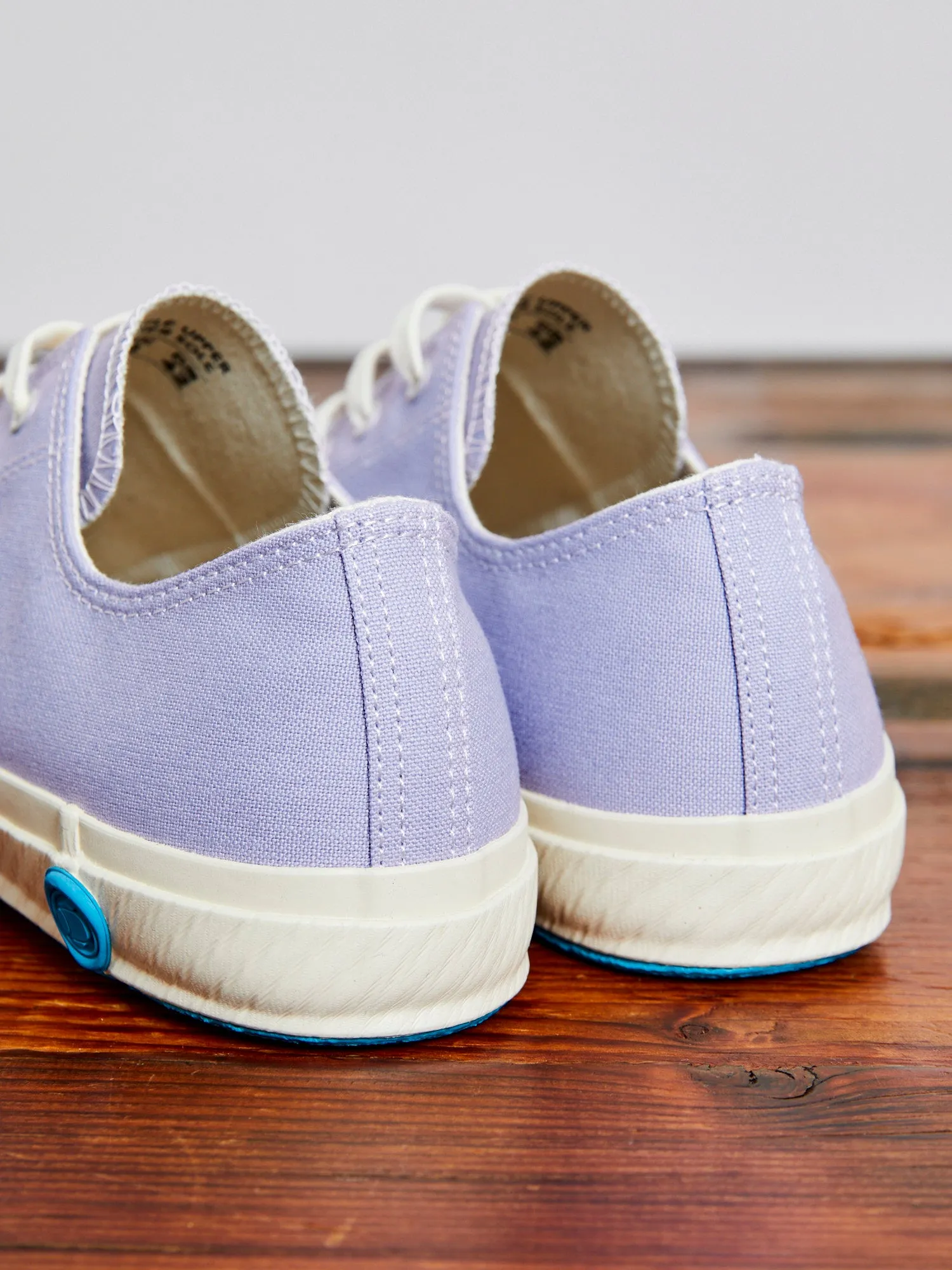 01JP Low Top Sneaker in Light Purple