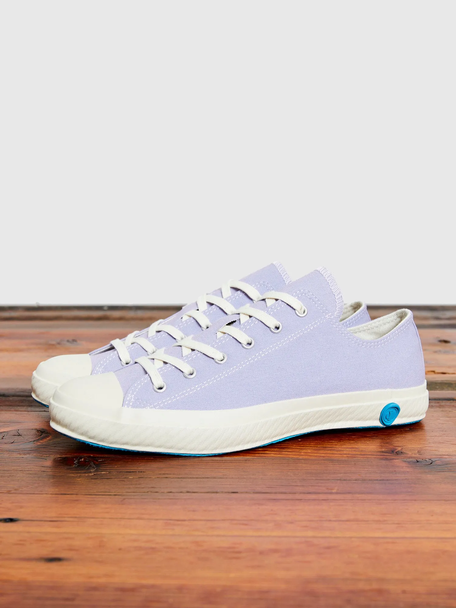 01JP Low Top Sneaker in Light Purple