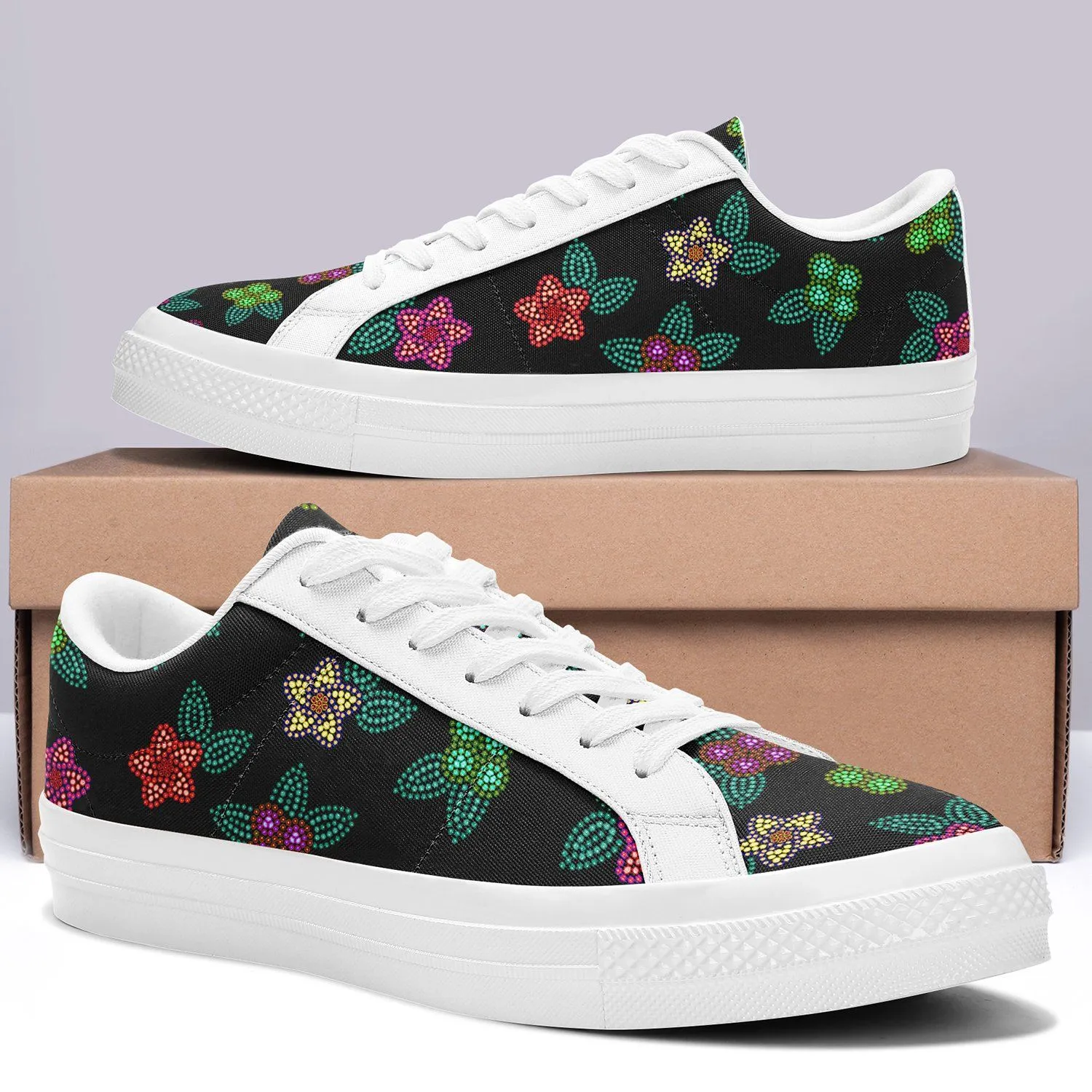 Berry Flowers Black Aapisi Low Top Canvas Shoes White Sole