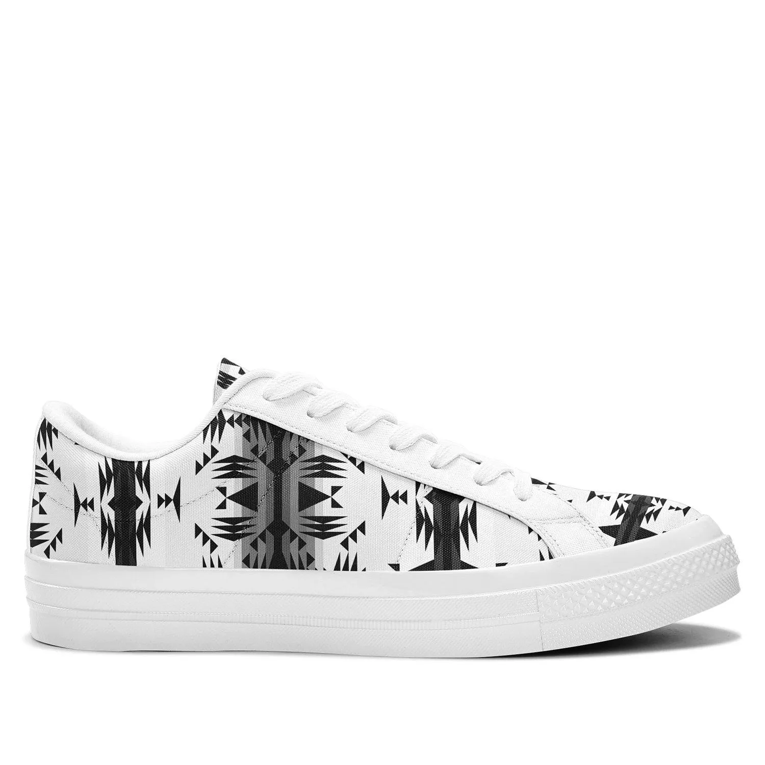 Between the Mountains White and Black Aapisi Low Top Canvas Shoes White Sole