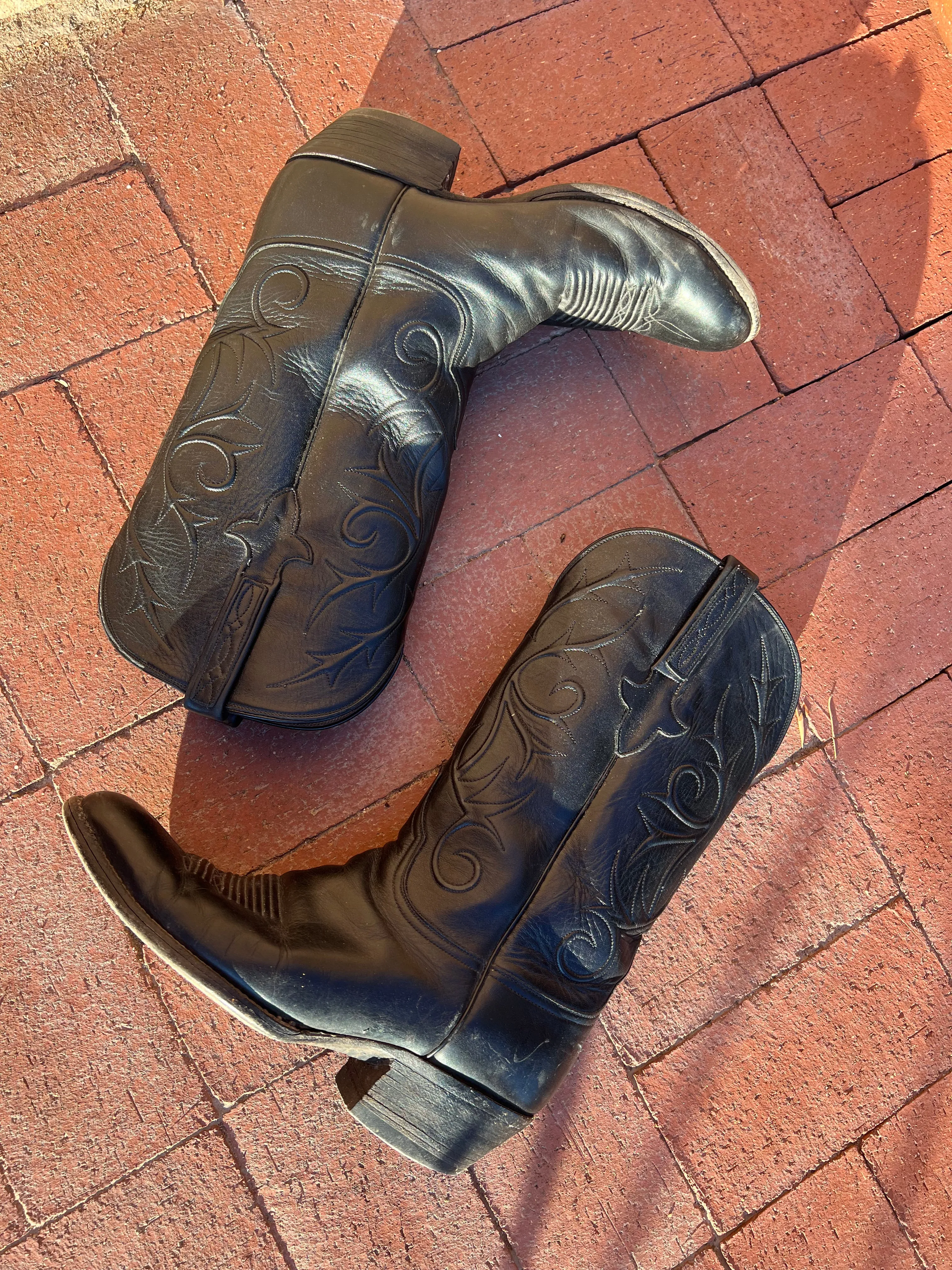 Black Beauty Cowgirl Boots