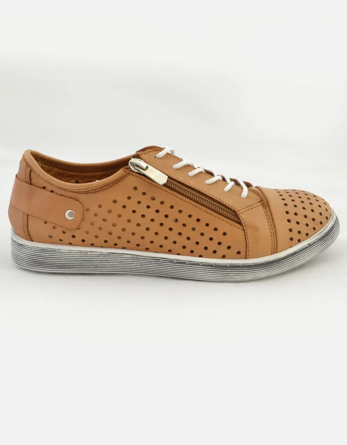 Cabello EG17 Sneaker - Tan