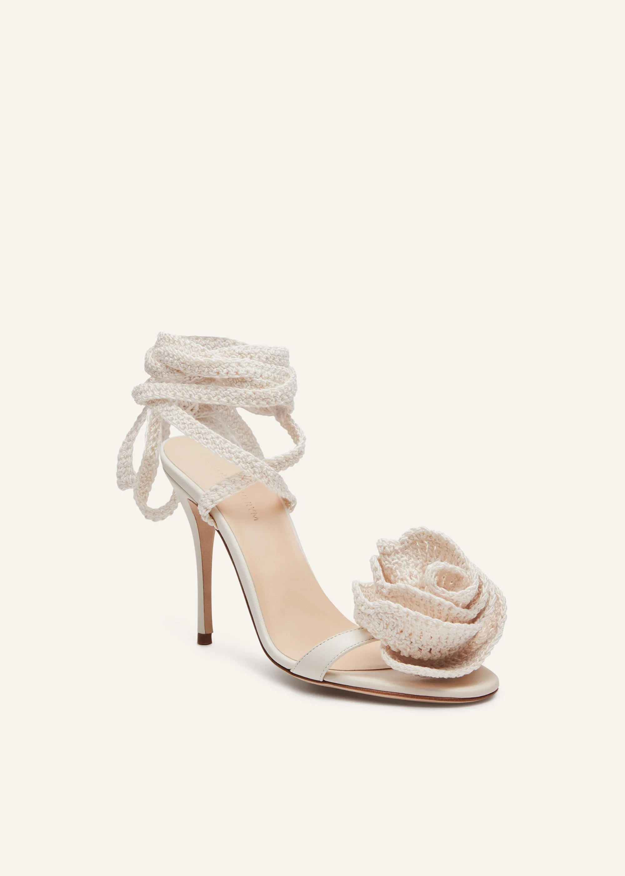 Crochet flower sandals in cream