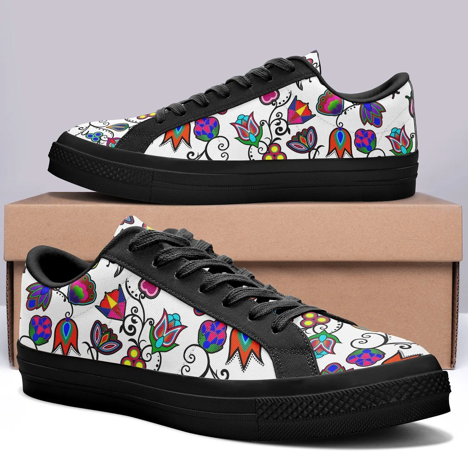 Indigenous Paisley White Aapisi Low Top Canvas Shoes Black Sole