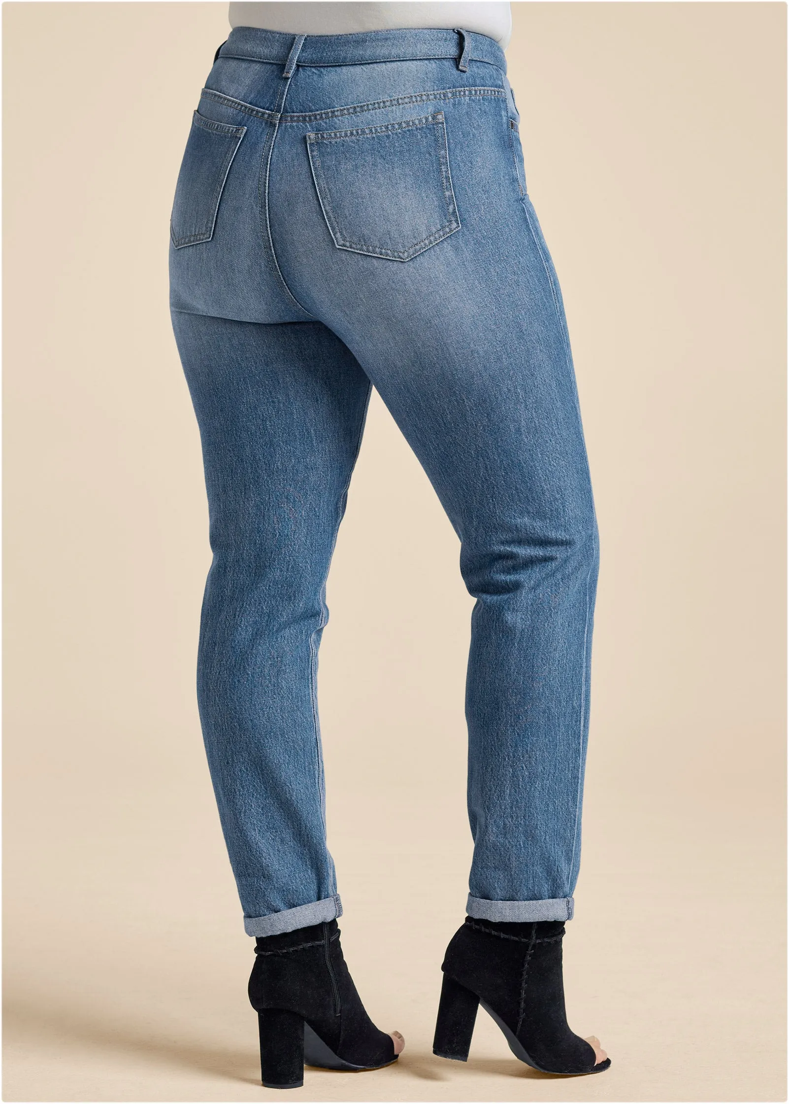 Relaxed Straight Jeans With Cuff - Medium Wash