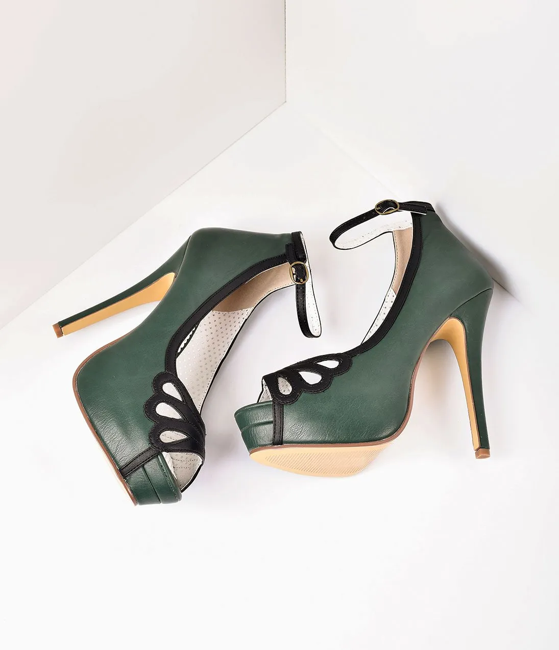 Retro Style Forest Green & Black Leatherette Peep Toe Platform Cutout Pumps