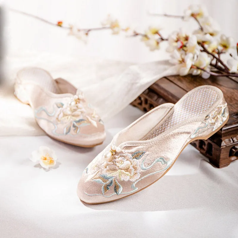 Vintage Peony Embroidery Pearl Buckle Slippers