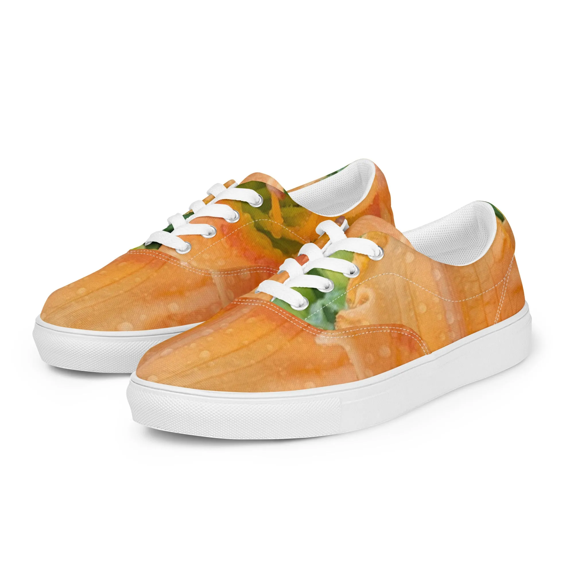 Women’s lace-up canvas shoes