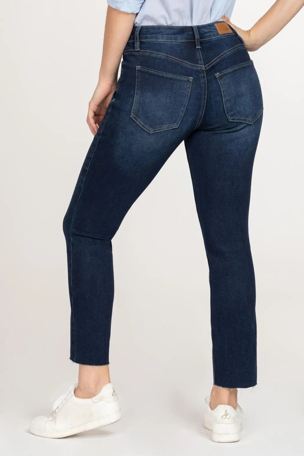 Women's Vintage Dream High Rise Straight Jean With Unfinished Hem